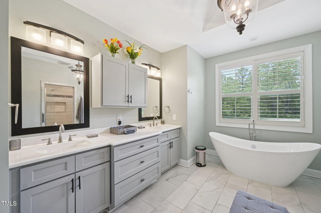 678 Rehder Drive, Fayetteville, NC 28306