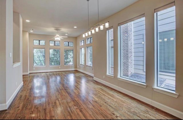 1909 Summer St Street, Houston, TX 77007