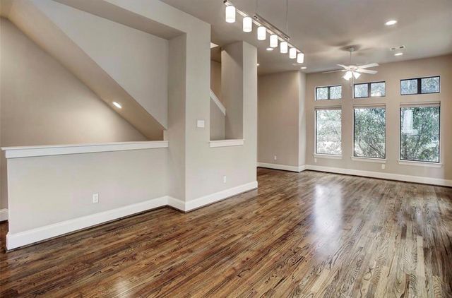 1909 Summer St Street, Houston, TX 77007