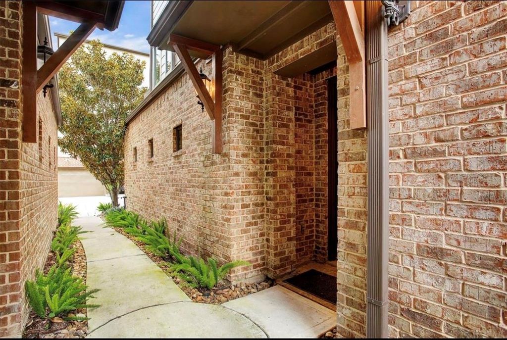 1909 Summer St Street, Houston, TX 77007