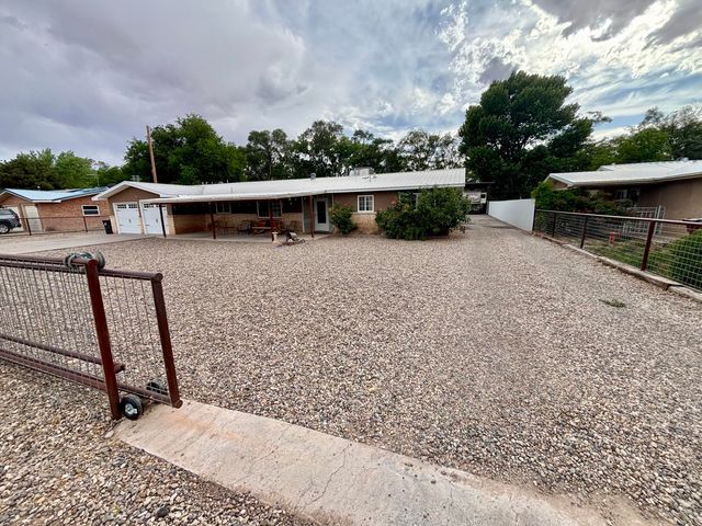 375 RANCHITOS Road, Bosque Farms, NM 87068
