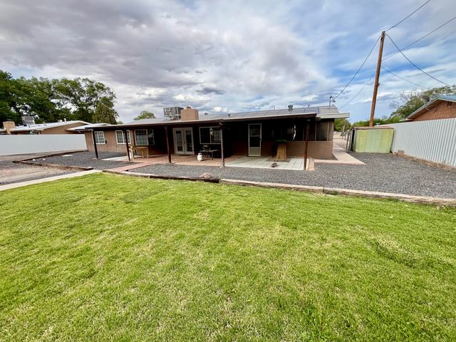 375 RANCHITOS Road, Bosque Farms, NM 87068