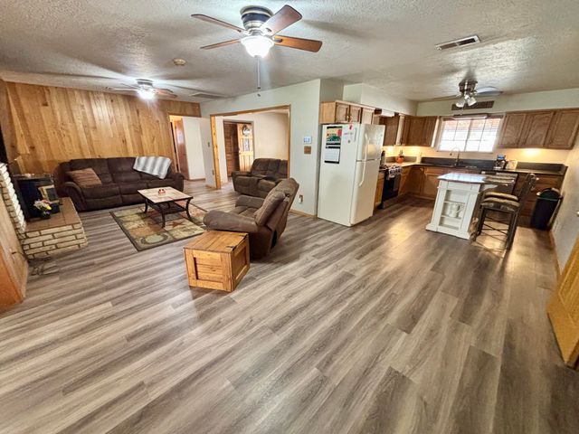 375 RANCHITOS Road, Bosque Farms, NM 87068
