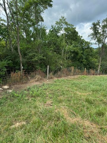 10061 Persimmon Grove Pike, Alexandria, KY 41001