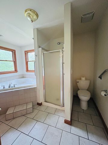 10061 Persimmon Grove Pike, Alexandria, KY 41001