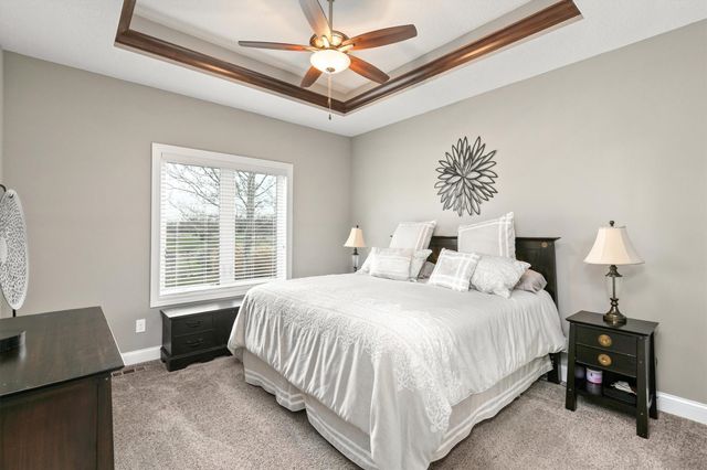 9138 Canyon Street, West Des Moines, IA 50266