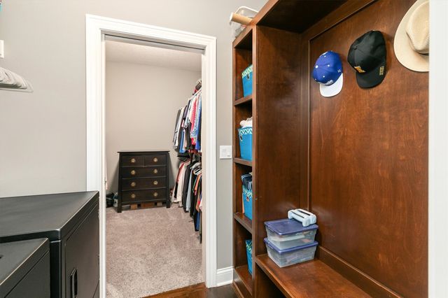 9138 Canyon Street, West Des Moines, IA 50266