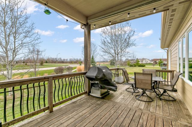 9138 Canyon Street, West Des Moines, IA 50266