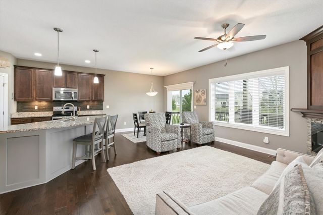 9138 Canyon Street, West Des Moines, IA 50266