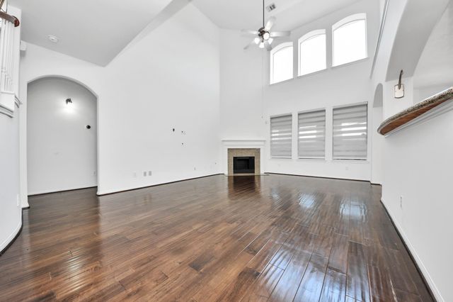 207 Carlie Way, Stafford, TX 77477