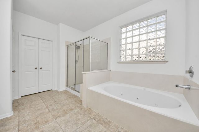 207 Carlie Way, Stafford, TX 77477