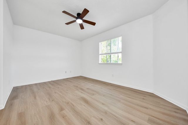 207 Carlie Way, Stafford, TX 77477