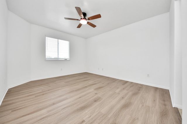 207 Carlie Way, Stafford, TX 77477