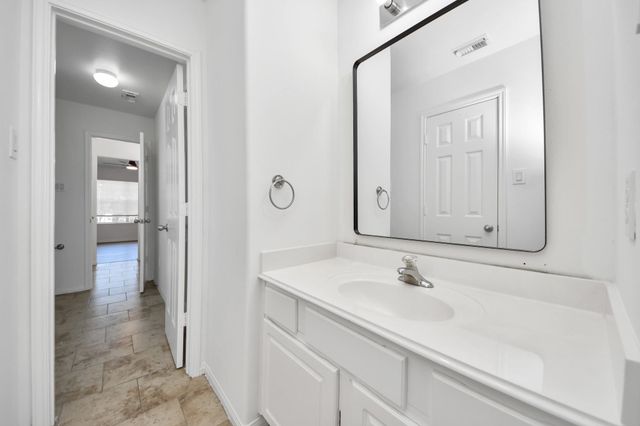 207 Carlie Way, Stafford, TX 77477