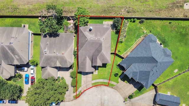 207 Carlie Way, Stafford, TX 77477