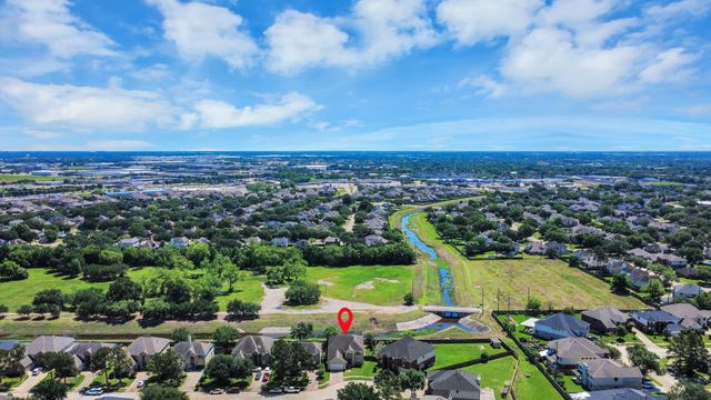 207 Carlie Way, Stafford, TX 77477