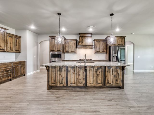 6642 S 323rd East Avenue, Broken Arrow, OK 74014
