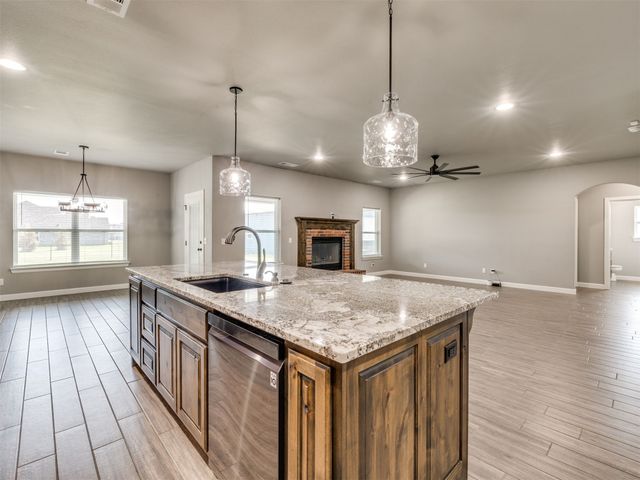 6642 S 323rd East Avenue, Broken Arrow, OK 74014