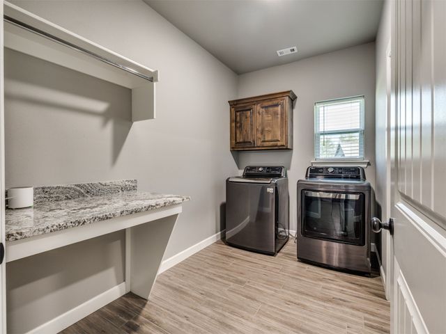 6642 S 323rd East Avenue, Broken Arrow, OK 74014