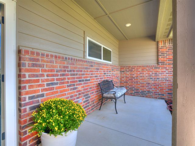6642 S 323rd East Avenue, Broken Arrow, OK 74014