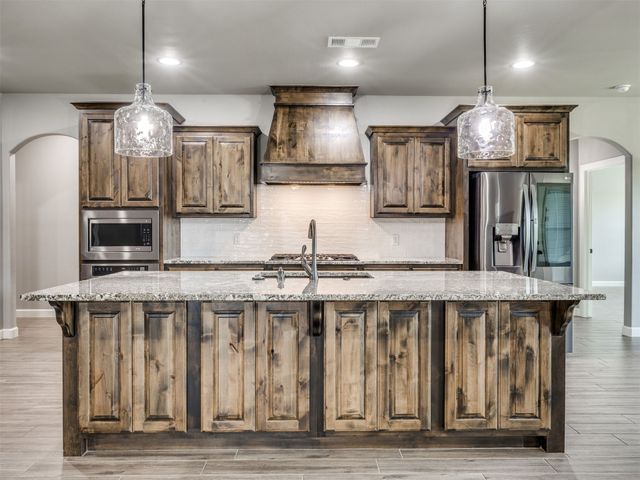 6642 S 323rd East Avenue, Broken Arrow, OK 74014