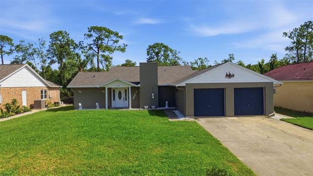 26638 E COVE DRIVE, Tavares, FL 32778
