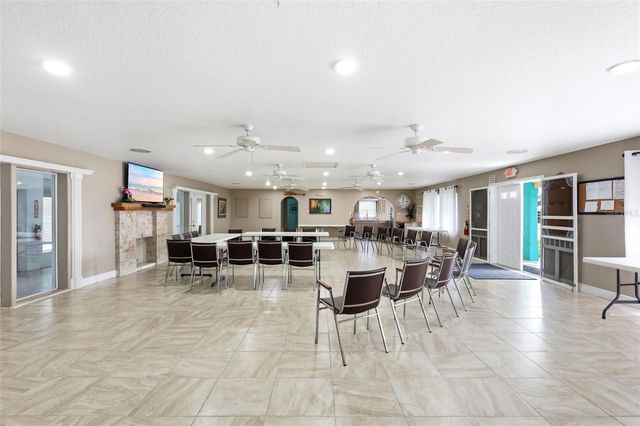 26638 E COVE DRIVE, Tavares, FL 32778