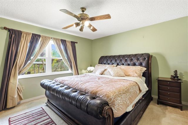 26638 E COVE DRIVE, Tavares, FL 32778