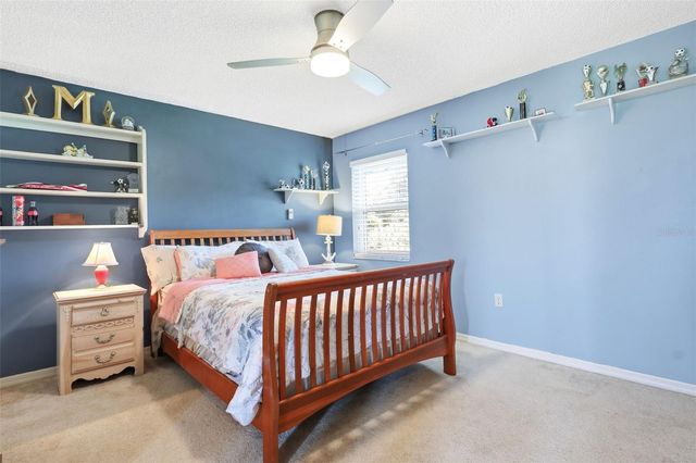 26638 E COVE DRIVE, Tavares, FL 32778