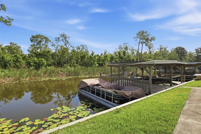 26638 E COVE DRIVE, Tavares, FL 32778