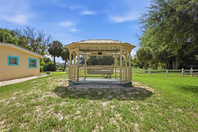 26638 E COVE DRIVE, Tavares, FL 32778