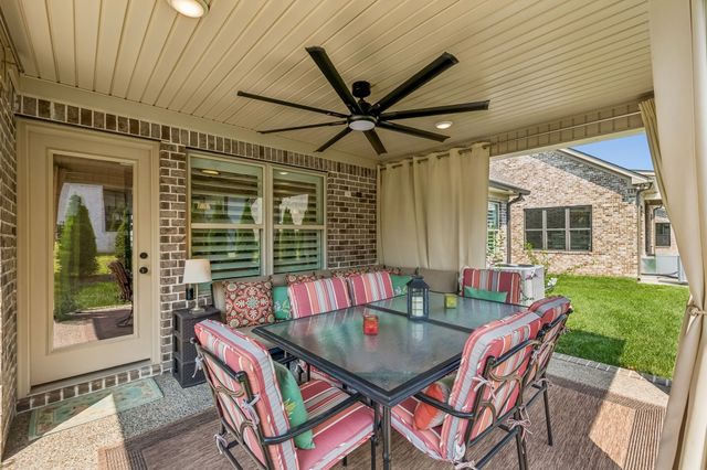2012 Wt Chandler Blvd, Gallatin, TN 37066