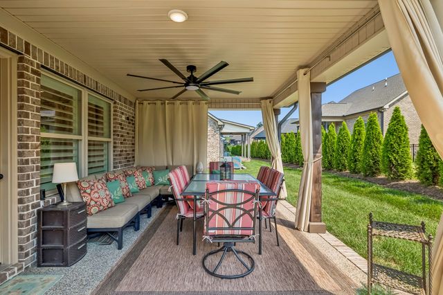 2012 Wt Chandler Blvd, Gallatin, TN 37066