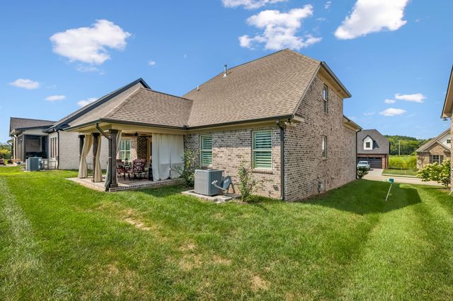 2012 Wt Chandler Blvd, Gallatin, TN 37066
