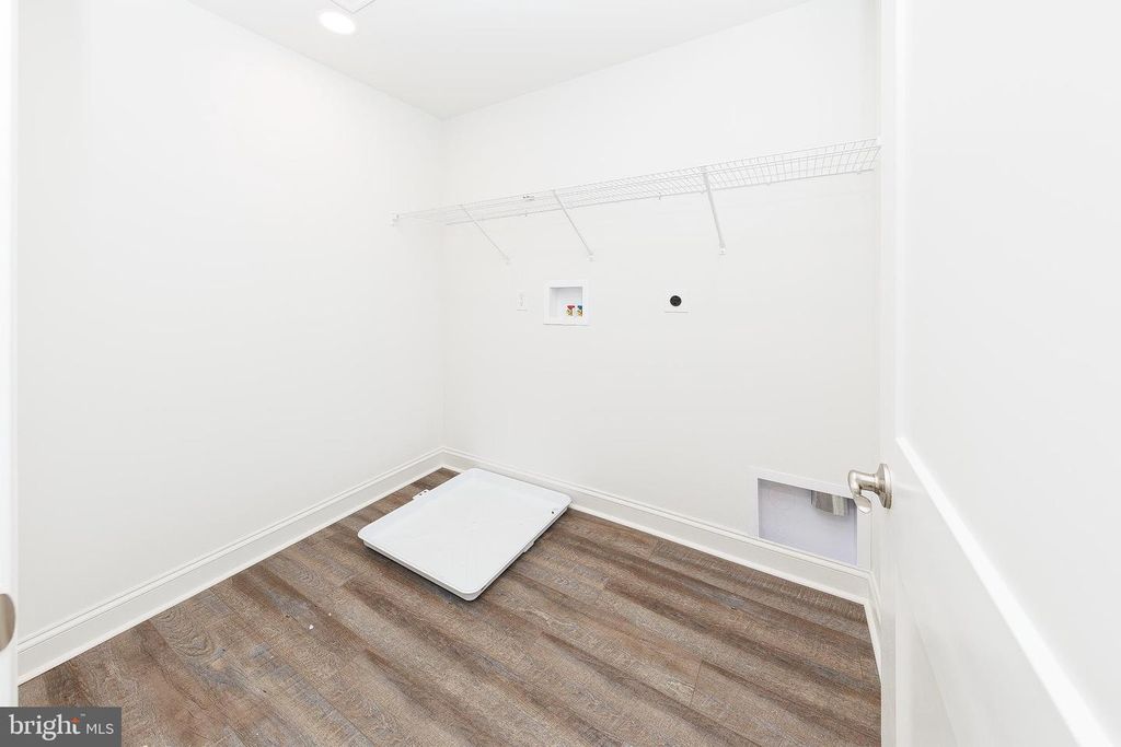 Image 30 of property listing at 233 NICHOLS MANOR DR, Stevensville, MD 21666