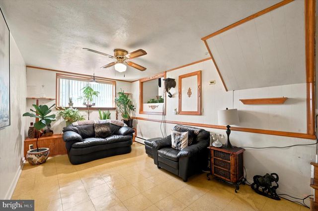 5 DREXEL AVE, Lansdowne, PA 19050
