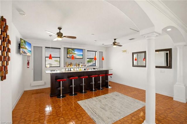 2104 NE 9th PL, Cape Coral, FL 33909