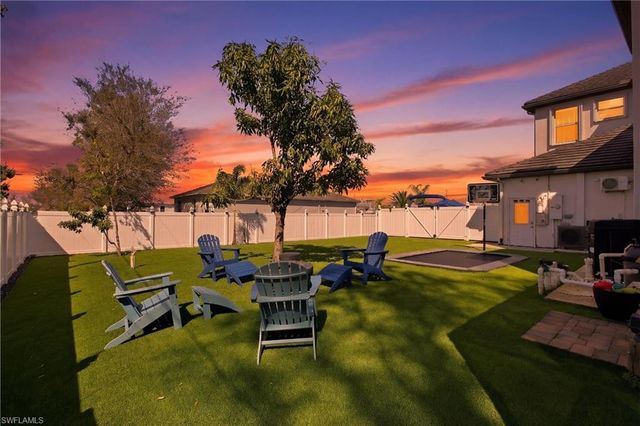 2104 NE 9th PL, Cape Coral, FL 33909