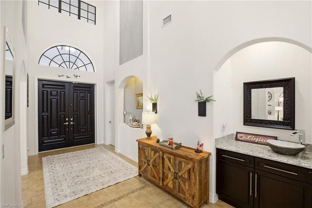 2104 NE 9th PL, Cape Coral, FL 33909