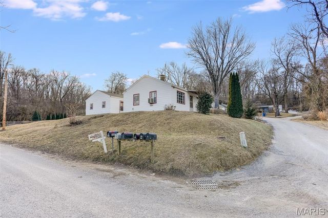 1 Spicer Drive, Caseyville, IL 62232