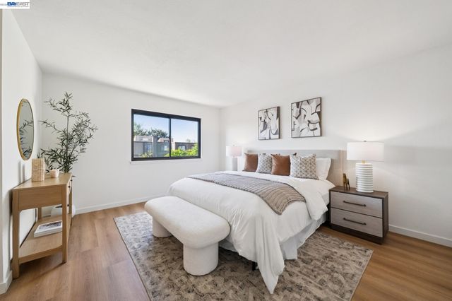 3343 Solomon Ln, Alameda, CA 94502