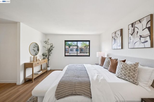 3343 Solomon Ln, Alameda, CA 94502