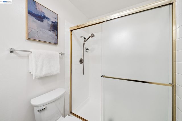 3343 Solomon Ln, Alameda, CA 94502