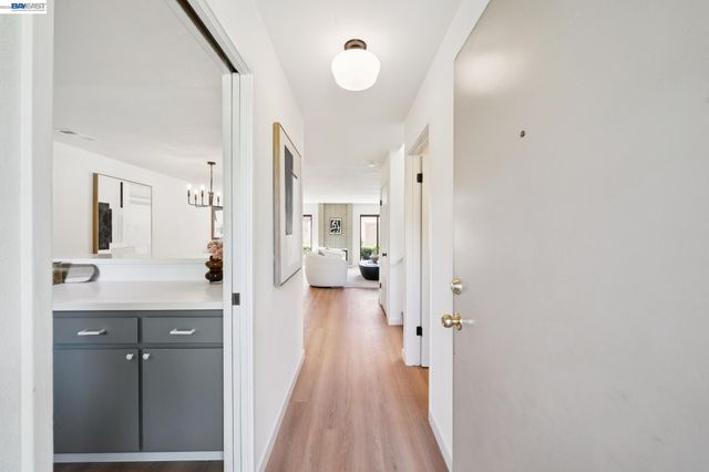 3343 Solomon Ln, Alameda, CA 94502