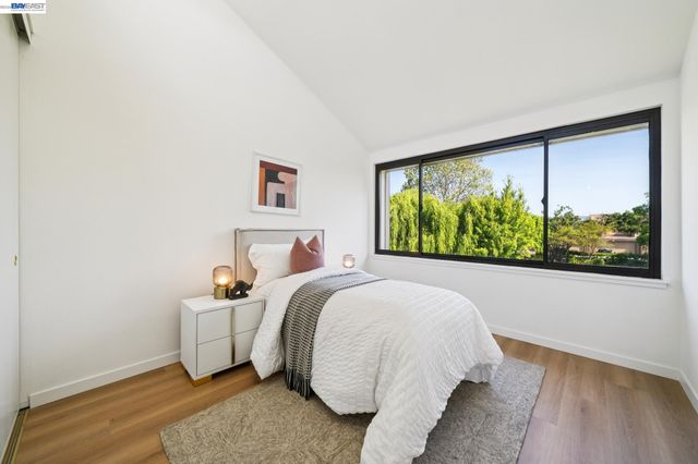 3343 Solomon Ln, Alameda, CA 94502