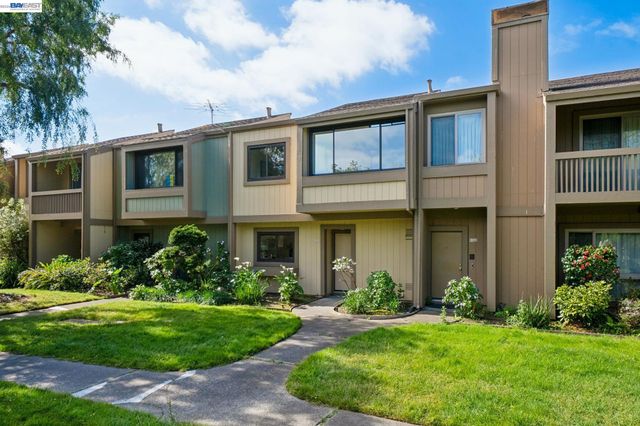 3343 Solomon Ln, Alameda, CA 94502