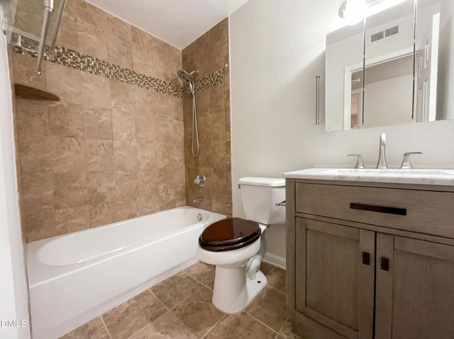 1004 Vesper Lane, Fayetteville, NC 28311