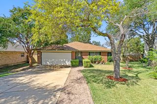 1514 Royce LN, Cedar Park, TX 78613