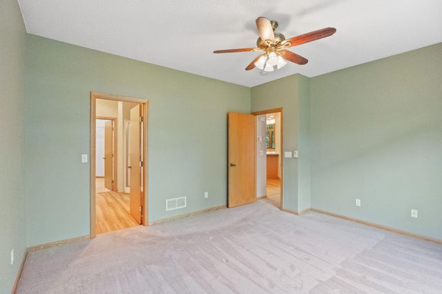 8903 Preserve Trail, Savage, MN 55378
