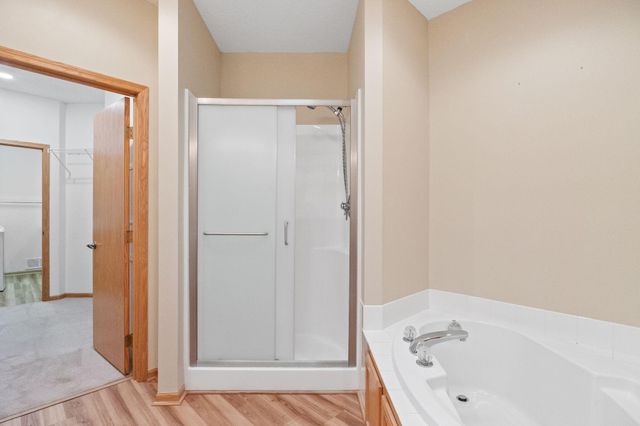 8903 Preserve Trail, Savage, MN 55378